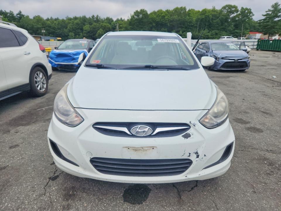 2013 Hyundai Accent VIN KMHCT4AE2DU480932 COPART salvage auction — REAR END, RI - SALVAGE CERTIFICATE OF TITLE, sold $450 on 2026-07-30 (photo 5)