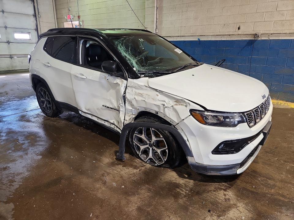 2025 Jeep Compass VIN 3C4NJDCN3ST511161 COPART salvage auction — SIDE, MI - SCRAP CERTIFICATE OF TITLE, sold $350 on 2026-07-22 (photo 4)