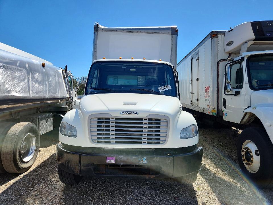 2016 Freightliner M2 106 VIN 3ALACWDT9GDGW6298 COPART salvage auction — ROLLOVER, NY - MV-907A SALVAGE CERTIFICATE, sold $1,650 on 2026-08-12 (photo 5)