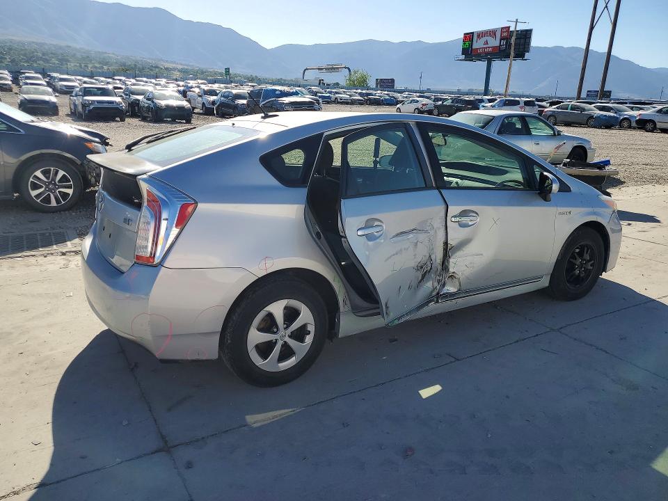 2015 Toyota Prius VIN JTDKN3DU0F0413862 COPART salvage auction — SIDE, Ut - Salvage Certificate, sold $3,100 on 2026-07-06 (photo 3)
