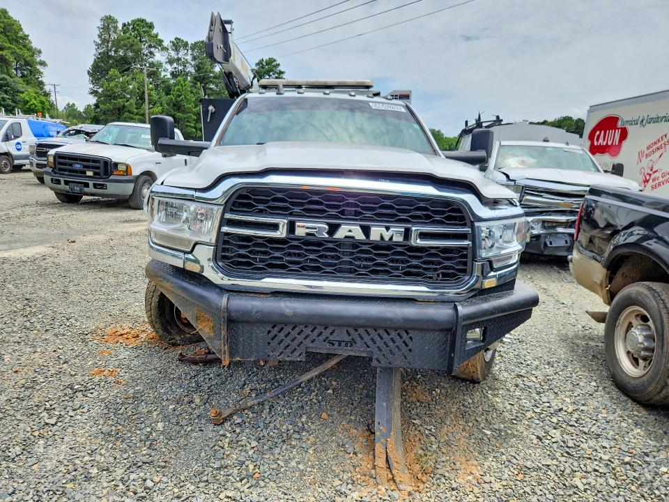 2021 Ram 5500 VIN 3C7WRNBL6MG599060 COPART salvage auction — FRONT END, Ky - Certificate Of Title, sold $15,900 on 2026-08-18 (photo 5)