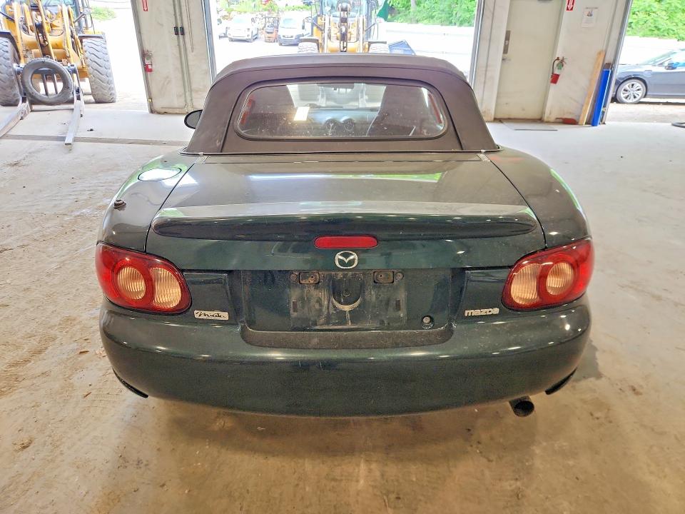 2004 Mazda Mx-5 VIN JM1NB353740404052 COPART salvage auction — FRONT END, Vt - Cert Of Title-Salvage Vehicle, sold $600 on 2026-07-27 (photo 6)