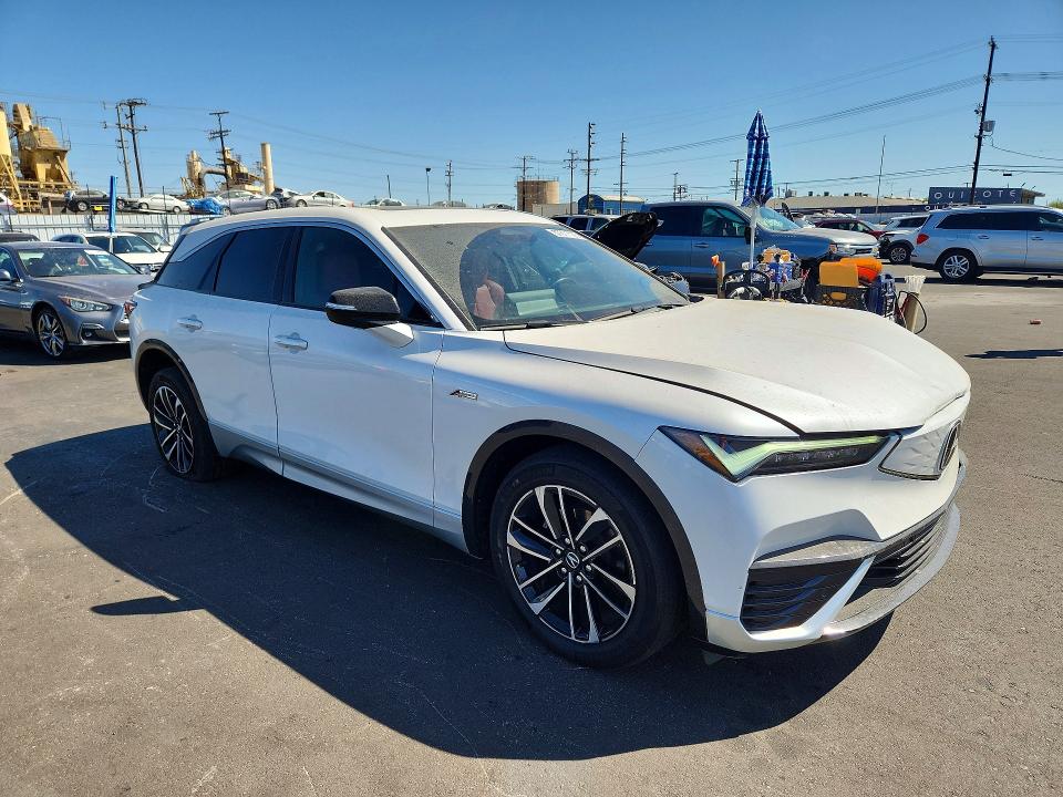 2024 Acura Zdx VIN 4W5KHMRK3RZ513414 COPART salvage auction — REAR END, Ca - Salvage Certificate, sold $14,100 on 2026-08-24 (photo 4)