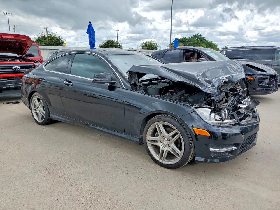 2012 Mercedes-benz C-klasse VIN WDDGJ4HB4CF855641 COPART salvage auction — FRONT END, Tx - Salvage Vehicle Title, sold $175 on 2026-07-23 (photo 4)