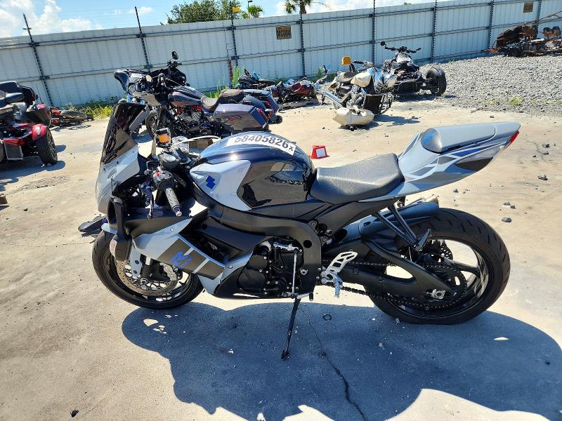 2020 Suzuki VIN JS1GN7FA5L7100268 COPART salvage auction — SIDE, Fl - Cert Of Title Slvg Rebuildable, sold $1,300 on 2026-07-27 (photo 3)