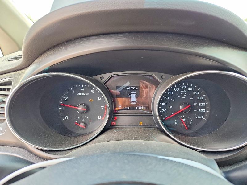 2019 Kia SEDONA VIN KNDMB5C11K6463746 COPART salvage auction — FRONT END, On - Permit Salvage, sold $1,300 on 2026-07-14 (photo 9)