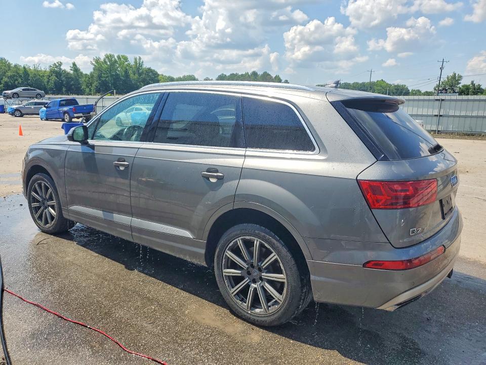 2017 Audi Q7 VIN WA1LAAF7XHD015494 COPART salvage auction — MECHANICAL, AL - CERTIFICATE OF TITLE, sold $2,950 on 2026-07-02 (photo 2)