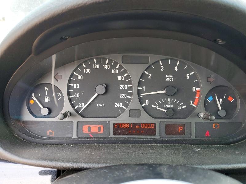 2001 BMW 3 series VIN WBAAV13401FT45423 COPART salvage auction — SIDE, ON - PERMIT NO BRAND - UNFIT, sold $400 on 2026-08-18 (photo 9)