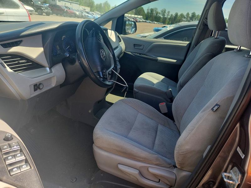 2019 Toyota Sienna VIN 5TDZZ3DC8KS967829 COPART salvage auction — FRONT END, ON - PERMIT NO BRAND - UNFIT, sold $1,650 on 2026-07-21 (photo 7)