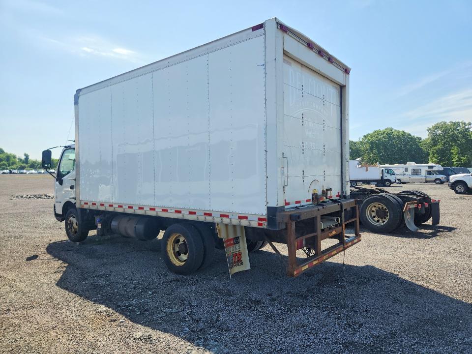 2018 Hino 195 VIN JHHRDM2H0JK005725 COPART salvage auction — SIDE, FL - CERTIFICATE OF TITLE, sold $7,000 on 2026-07-06 (photo 2)