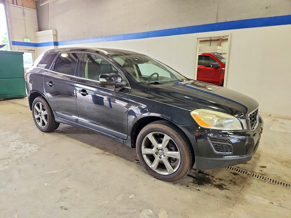 2013 Volvo Xc60 VIN YV4952DZXD2412446 COPART salvage auction — BIOHAZARD/CHEMICAL, VA - CERTIFICATE OF TITLE, sold $425 on 2026-07-02 (photo 4)