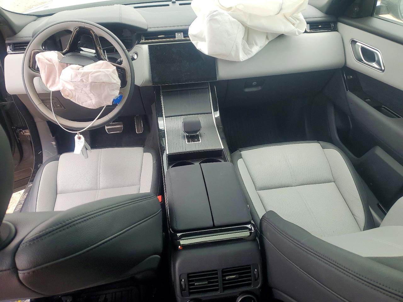 2026 Land Rover Range Rover Velar VIN SALYL2EX1TA826312 COPART salvage auction — Front End, KS - CERT OF TITLE-SALVAGE, sold $18,700 on 2026-07-09 (photo 8)