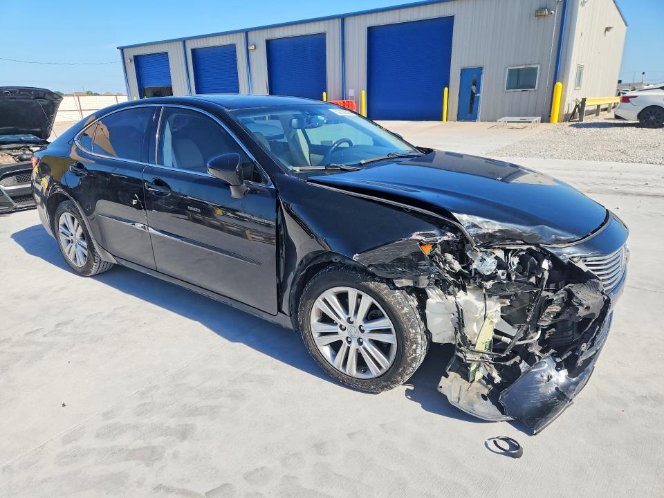 2014 Lexus ES VIN JTHBK1GG9E2114195 COPART salvage auction — FRONT END, TX - SALVAGE VEHICLE TITLE, sold $3,500 on 2026-07-31 (photo 4)