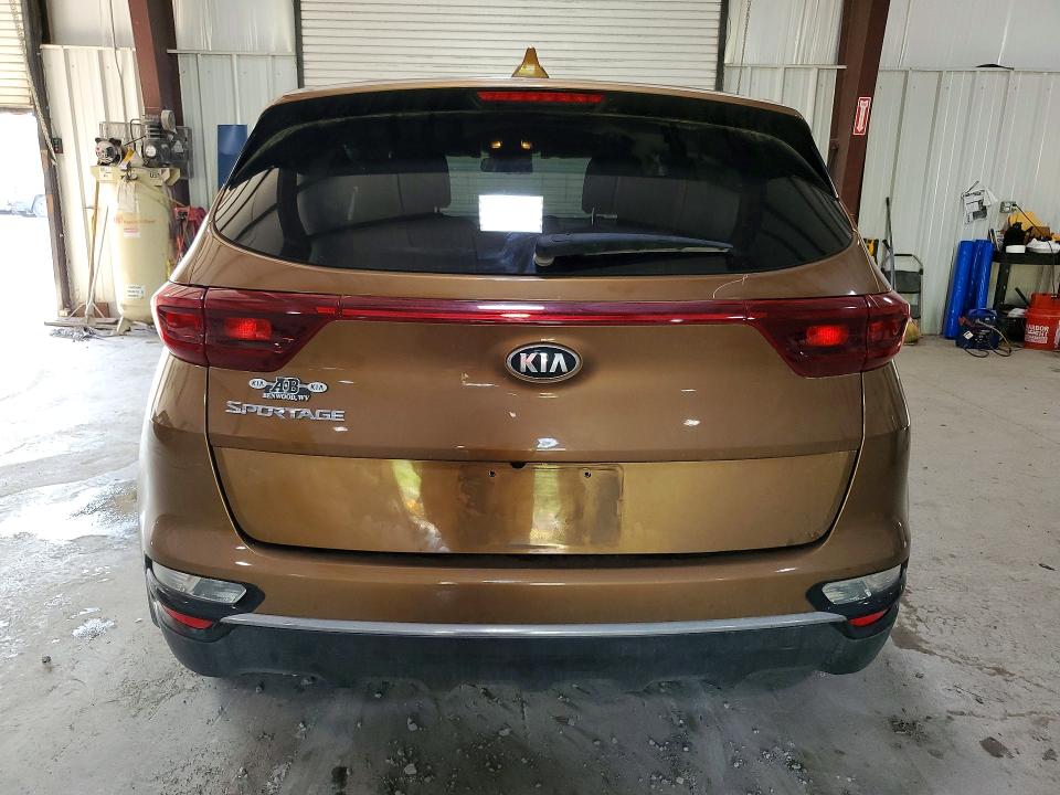 2020 Kia Sportage VIN KNDPMCAC8L7767538 COPART salvage auction — ROLLOVER, PA - CERTIFICATE OF SALVAGE, sold $3,800 on 2026-07-22 (photo 6)