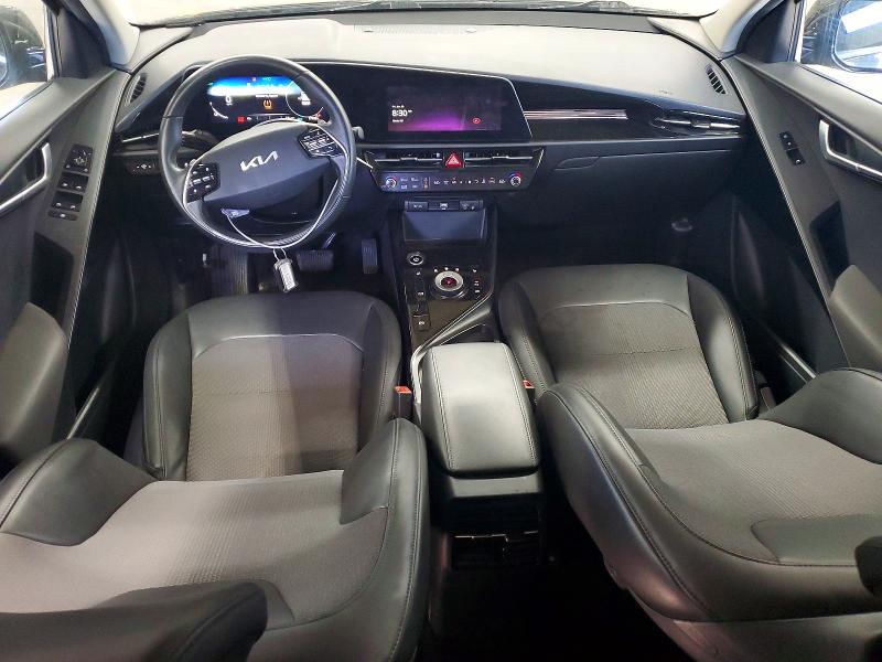 2023 Kia Niro VIN KNDCR3L14P5075144 COPART salvage auction — FRONT END, IL - SALVAGE CERTIFICATE, sold $10,000 on 2026-07-29 (photo 8)