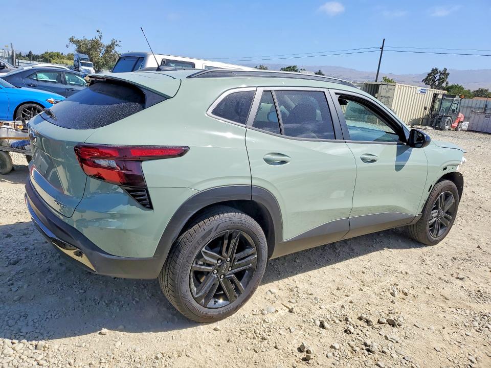 2025 Chevrolet Trax VIN KL77LKEP0SC340190 COPART salvage auction — FRONT END, Ca - Salvage Certificate, sold $7,100 on 2026-07-28 (photo 3)