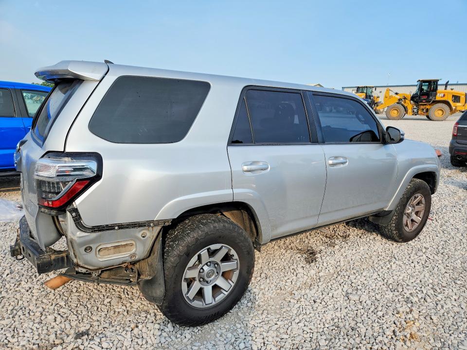 2015 Toyota VIN JTEBU5JR7F5225529 COPART salvage auction — REAR END, Tn - Salvage Certificate, sold $9,400 on 2026-07-30 (photo 3)