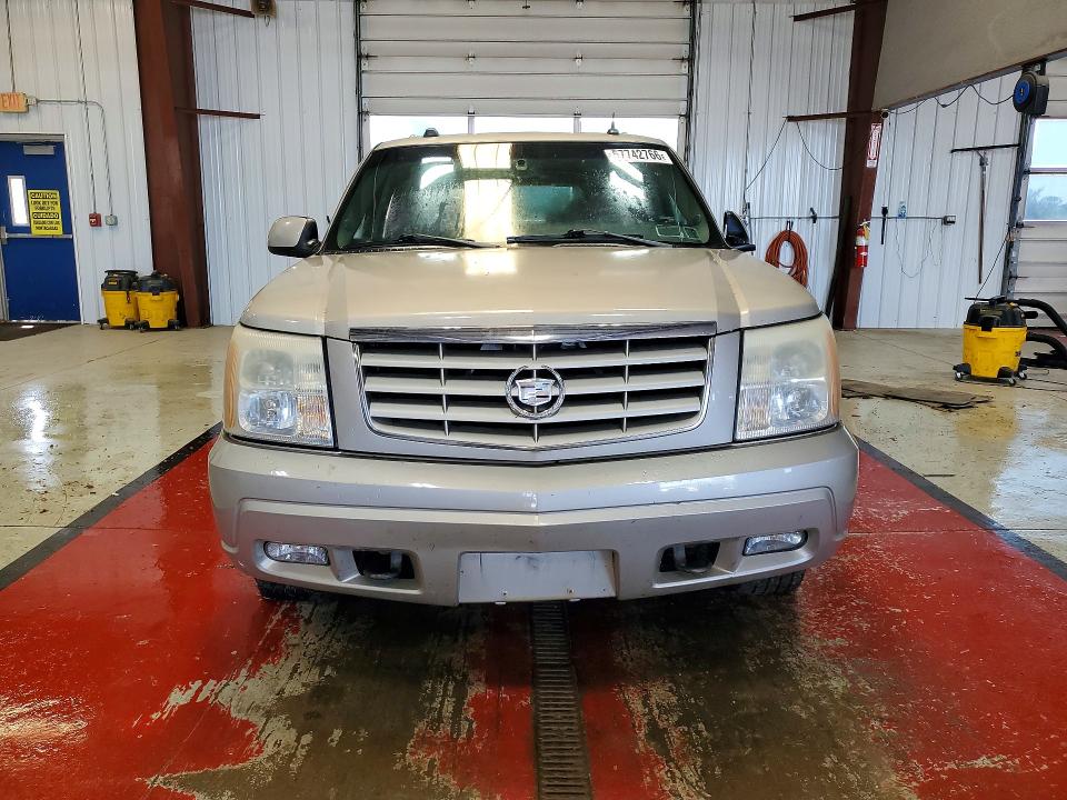 2005 Cadillac Escalade VIN 1GYEK63N45R191865 COPART salvage auction — VANDALISM, Ny - Mv-907A Salvage Certificate, sold $450 on 2026-07-06 (photo 5)