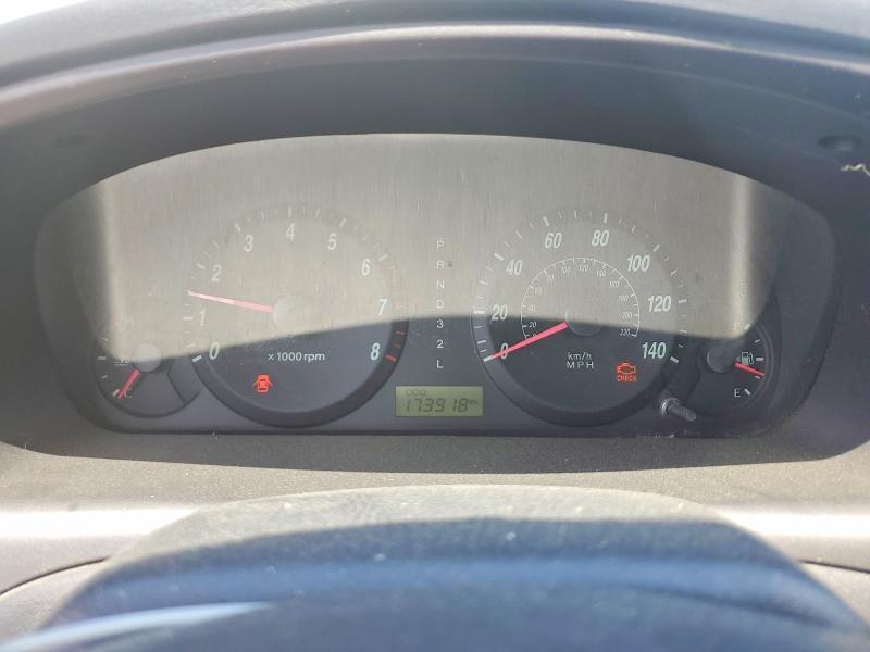2005 Hyundai Elantra VIN KMHDN46D55U166157 COPART salvage auction — FRONT END, Va - Cert Of Title - Salvage, sold $300 on 2026-07-15 (photo 9)