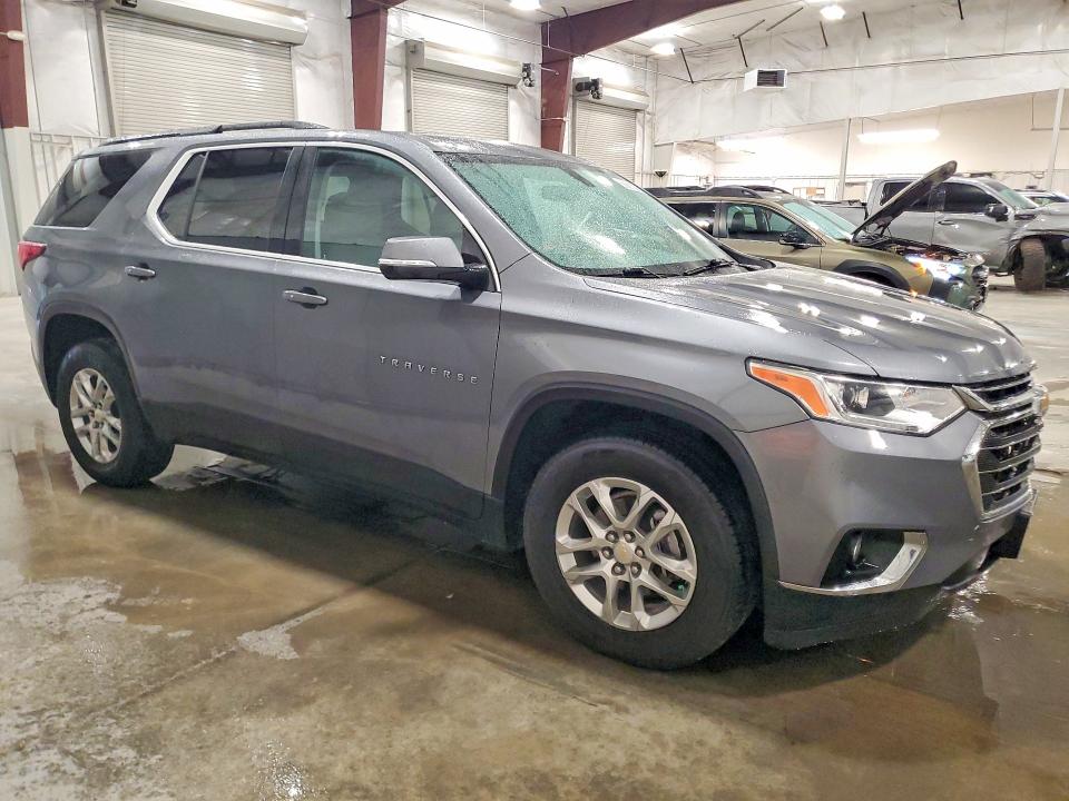 2020 Chevrolet Traverse VIN 1GNEVHKW9LJ173674 COPART salvage auction — HAIL, Mn - Cert Of Title-Salvage, sold $9,800 on 2026-07-27 (photo 4)