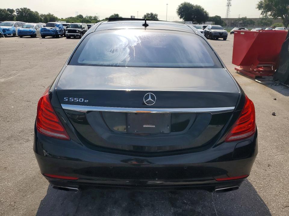 2017 Mercedes-benz S-klasse VIN WDDUG6DB6HA302643 COPART salvage auction — MINOR DENT/SCRATCHES, Mt - Dealer Only Clean Title (P), sold $10,700 on 2026-07-28 (photo 6)