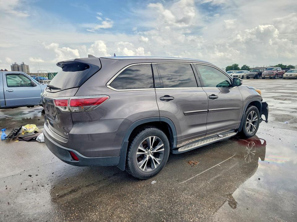 2016 Toyota Highlander VIN 5TDKKRFHXGS173889 COPART salvage auction — FRONT END, LA - CERT OF TITLE-SALVAGE, sold $7,100 on 2026-07-08 (photo 3)
