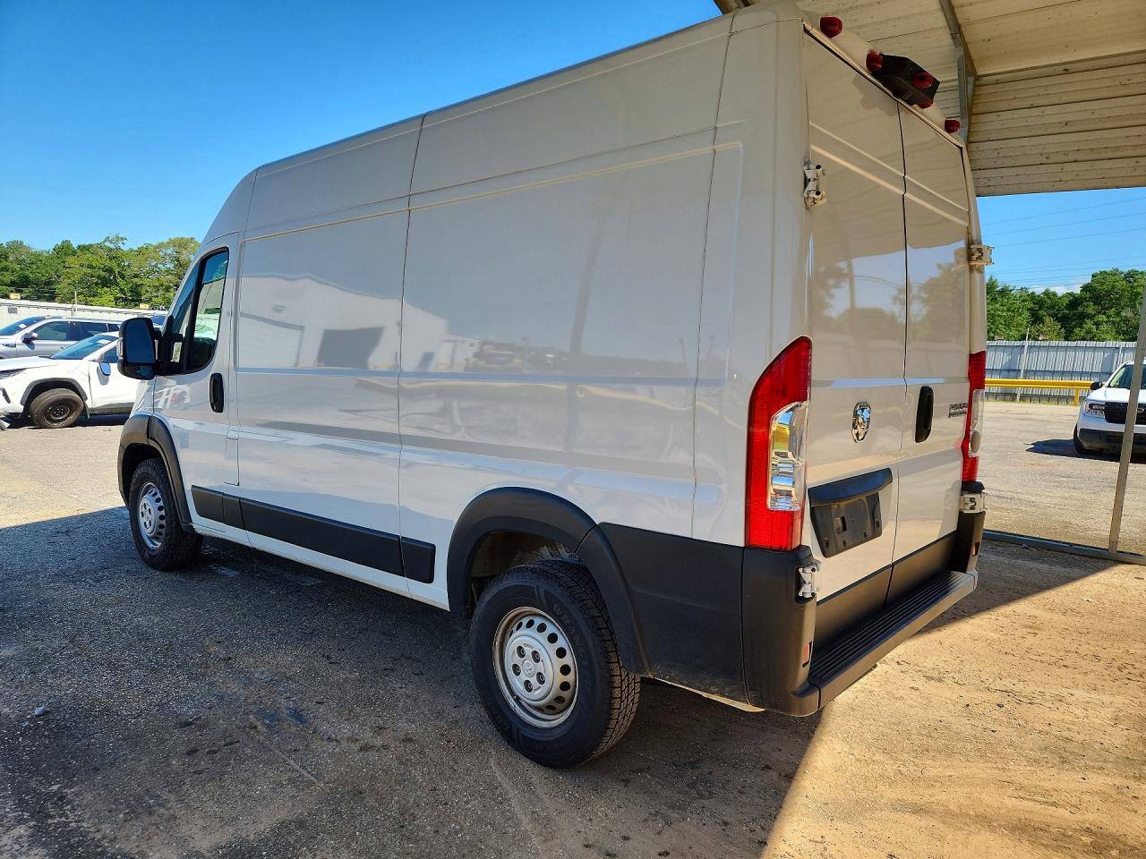 2025 Ram Promaster 2500 VIN 3C6LRVCG7SE511702 COPART salvage auction — Side, AL - CERTIFICATE OF TITLE, sold $18,900 on 2026-06-24 (photo 2)