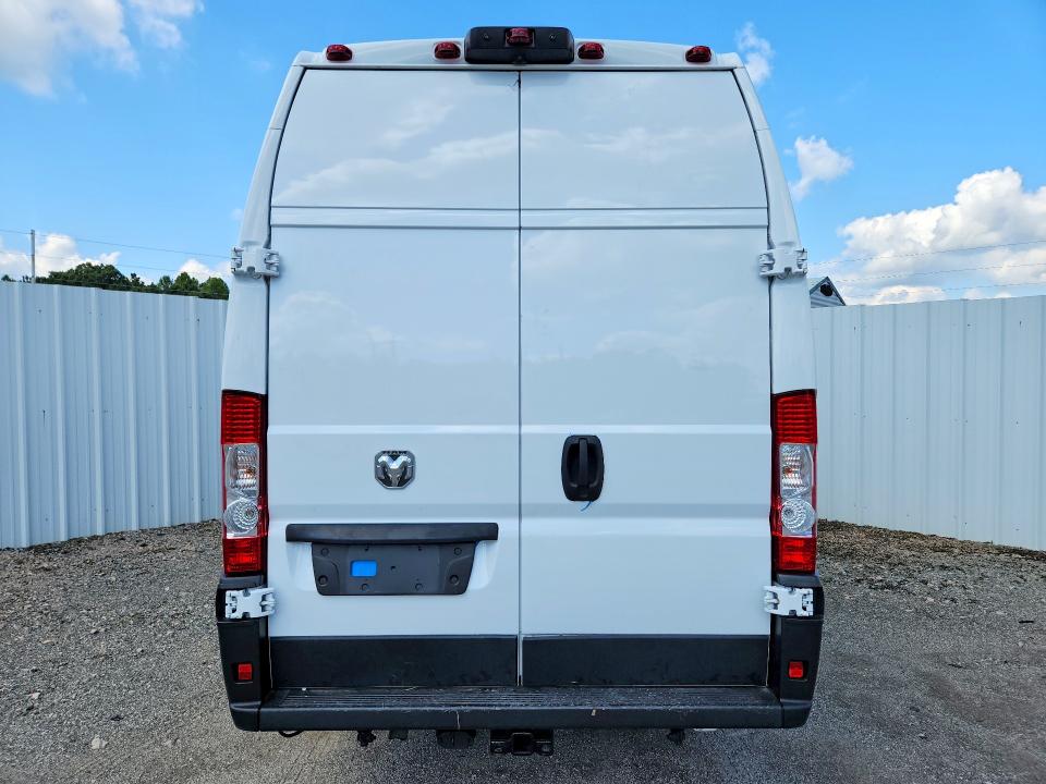 2023 Ram Promaster 3500 VIN 3C6MRVZG1PE594966 COPART salvage auction — MINOR DENT/SCRATCHES, VA - CERTIFICATE OF TITLE, sold $28,000 on 2026-07-30 (photo 6)