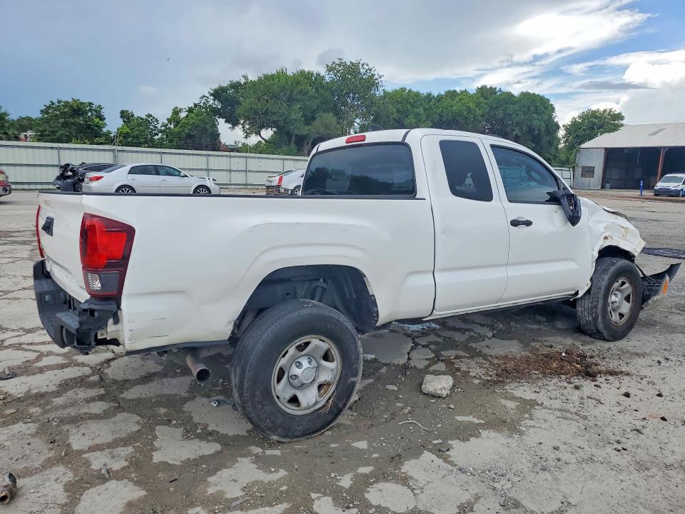 2020 Toyota Tacoma VIN 5TFSX5EN7LX072198 COPART salvage auction — FRONT END, Tx - Salvage Vehicle Title, sold $1,950 on 2026-07-28 (photo 3)