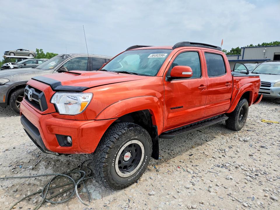 2015 Toyota Tacoma VIN 5TFLU4EN0FX133032 COPART salvage auction — REAR END, Mi - Certificate Of Title, sold $18,900 on 2026-07-09 (photo 1)