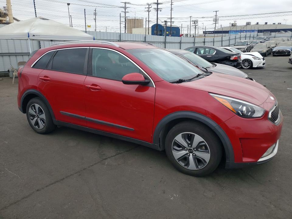 2017 Kia Niro VIN KNDCB3LC3H5057323 COPART salvage auction — MINOR DENT/SCRATCHES, Ca - Cert Of Title-Salvaged, sold $2,150 on 2026-07-29 (photo 4)