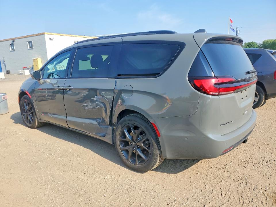 2021 Chrysler Pacifica VIN 2C4RC3BG9MR549332 COPART salvage auction — SIDE, ON - PERMIT SALVAGE, sold $1,700 on 2026-07-16 (photo 2)