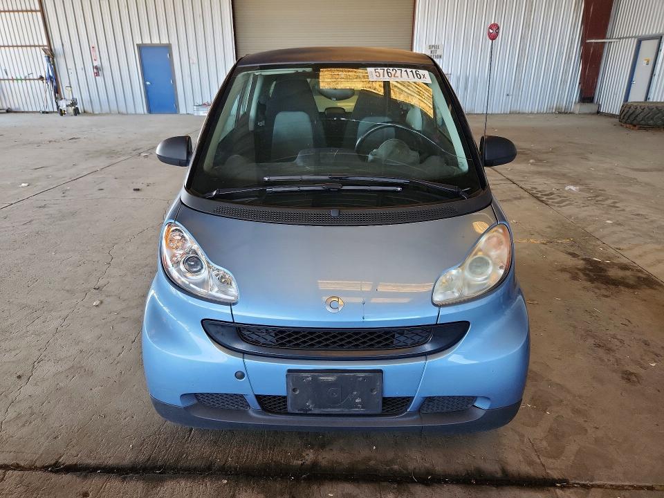 2011 Smart Fortwo VIN WMEEJ3BA3BK442371 COPART salvage auction — MINOR DENT/SCRATCHES, CA - DIS/DLR/EXP APP FOR DUP CLEAN, sold $975 on 2026-07-09 (photo 5)