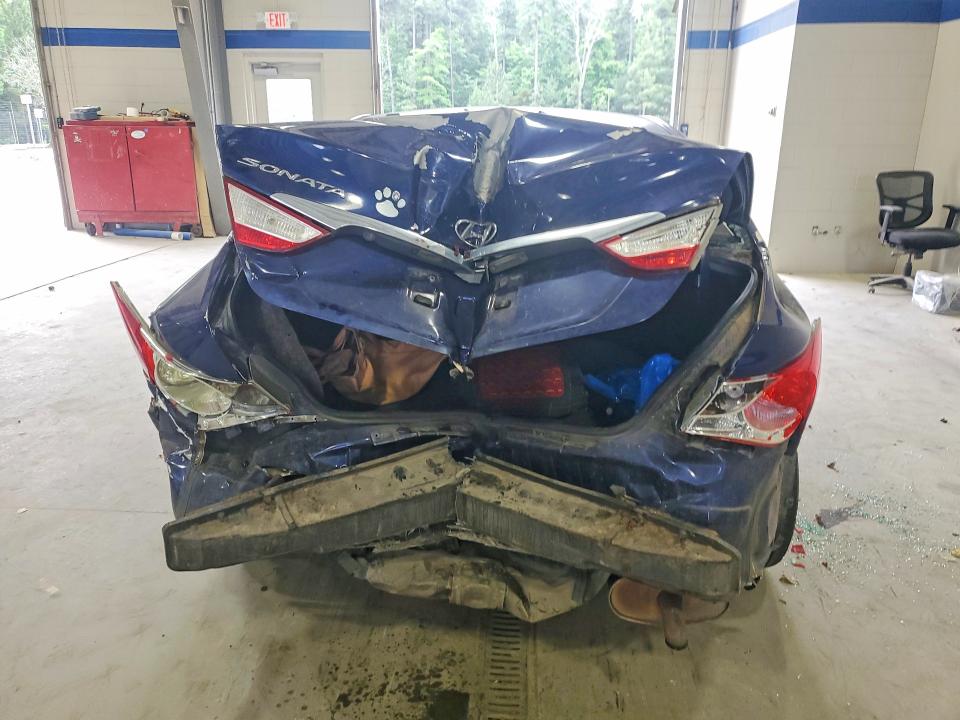 2011 Hyundai Sonata VIN 5NPEB4AC2BH054339 COPART salvage auction — REAR END, VA - CERT OF TITLE - SALVAGE, sold $400 on 2026-07-02 (photo 6)