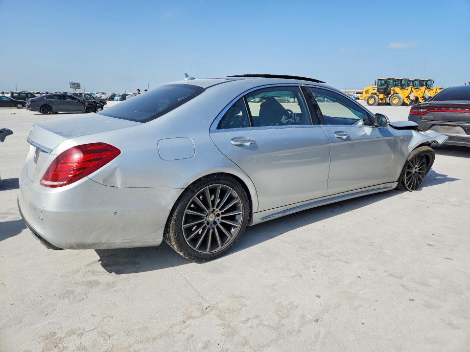 2015 Mercedes-benz S-klasse VIN WDDUG8CB6FA174303 COPART salvage auction — WATER/FLOOD, TX - SALVAGE TITLE-FLOOD DAMAGE, sold $4,300 on 2026-08-04 (photo 3)