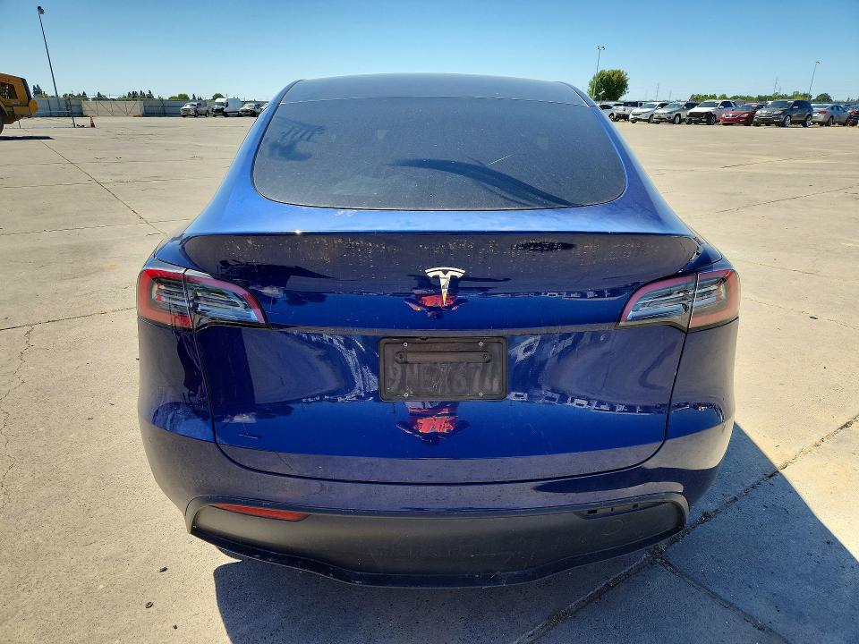 2024 Tesla Model y VIN 7SAYGDED7RF127122 COPART salvage auction — FRONT END, Ca - Salvage Certificate, sold $12,700 on 2026-07-13 (photo 6)
