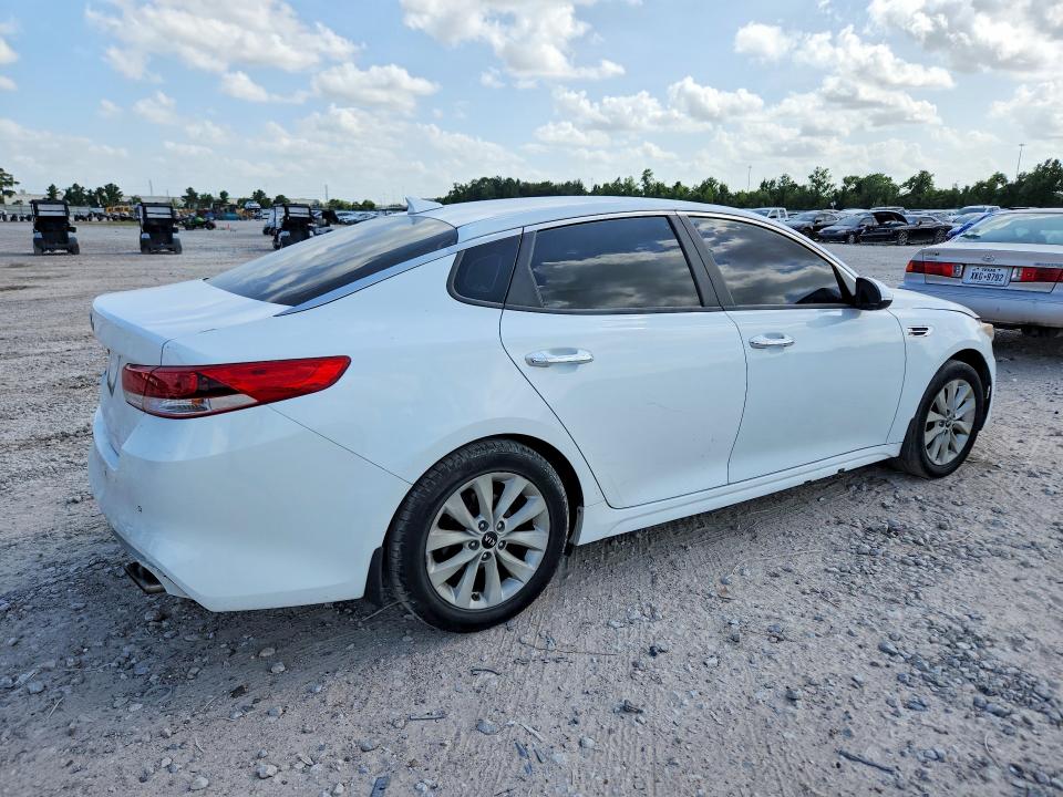 2018 Kia Optima VIN 5XXGT4L30JG269490 COPART salvage auction — REAR END, Tx - Certificate Of Title (P), sold $2,650 on 2026-07-10 (photo 3)