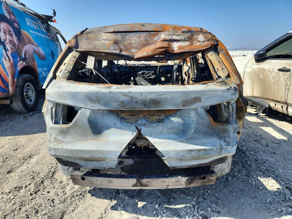 2017 BMW X3 VIN 5UXWZ7C51H0T43538 COPART salvage auction — BURN, Ca - Non-Repairable Vehicle Cert, sold $300 on 2026-07-17 (photo 6)