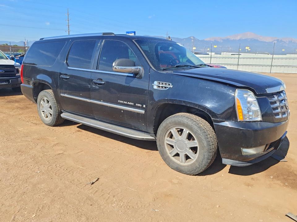 2007 Cadillac Escalade esv VIN 1GYFK66847R210119 COPART salvage auction — MINOR DENT/SCRATCHES, CO - DIS/DLR/EXP ONLY CLEAN TITLE, sold $275 on 2026-07-20 (photo 4)