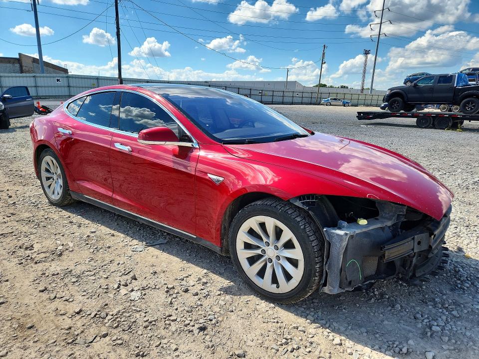 2014 Tesla VIN 5YJSA1H17EFP30229 COPART salvage auction — FRONT END, OH - CERT OF TITLE-SALVAGE, sold $2,800 on 2026-07-24 (photo 4)