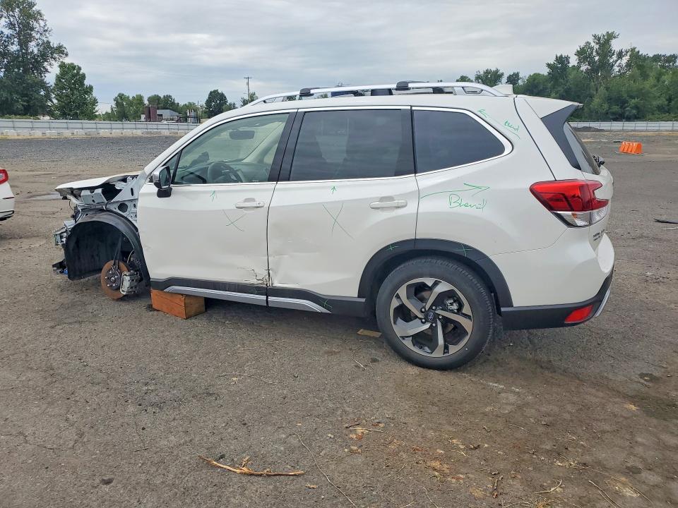 2023 Subaru Forester VIN JF2SKARC4PH424915 COPART salvage auction — SIDE, Or - Salvage Title Certificate, sold $425 on 2026-07-29 (photo 2)