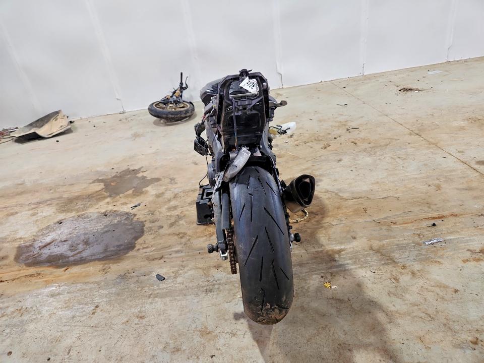2016 Yamaha VIN JYARJ16E8GA034930 COPART salvage auction — FRONT END, TX - SALVAGE VEHICLE TITLE (P), sold $1,300 on 2026-07-27 (photo 4)