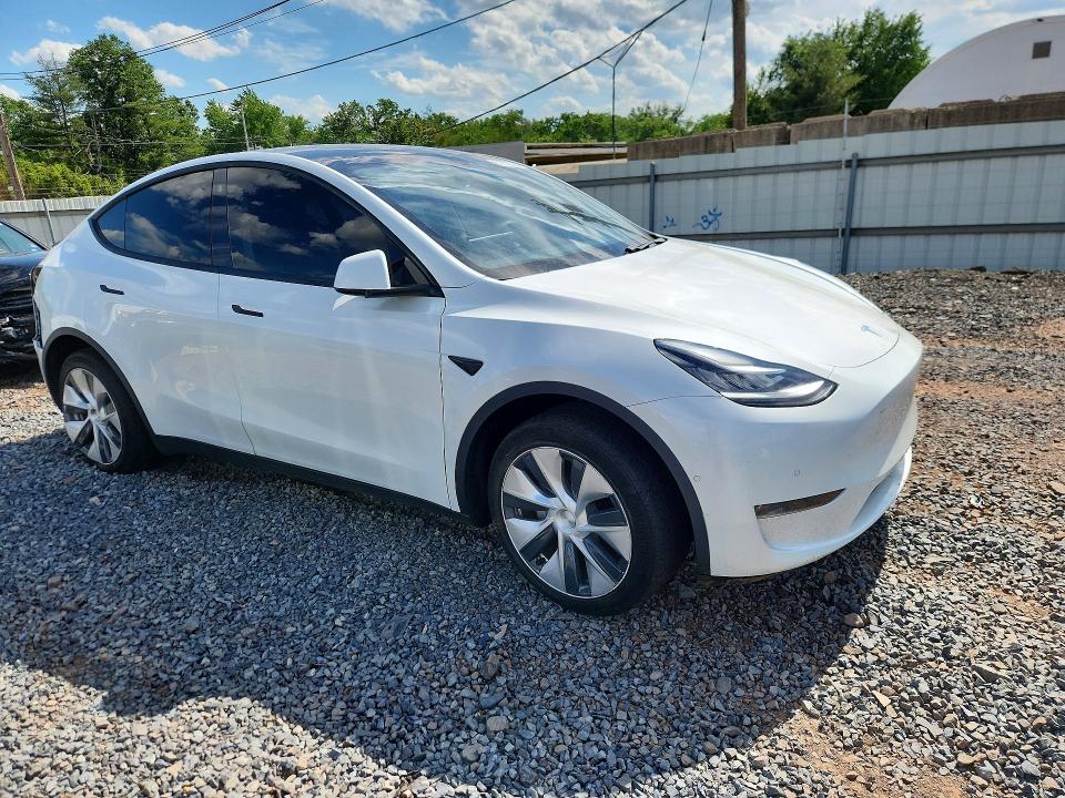 2021 Tesla Model y VIN 5YJYGDEE0MF070096 COPART salvage auction — FRONT END, Nj - Cert Of Title-Salvage, sold $375 on 2026-07-21 (photo 4)