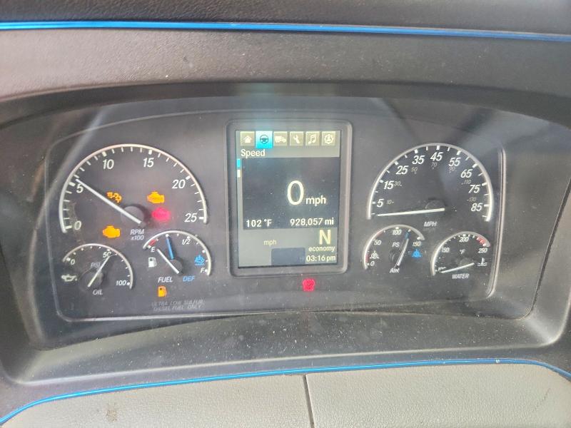 2019 Freightliner Cascadia 126 VIN 3AKJHHDR9KSKD3485 COPART salvage auction — SIDE, TX - SALVAGE VEHICLE TITLE, sold $9,500 on 2026-07-23 (photo 8)