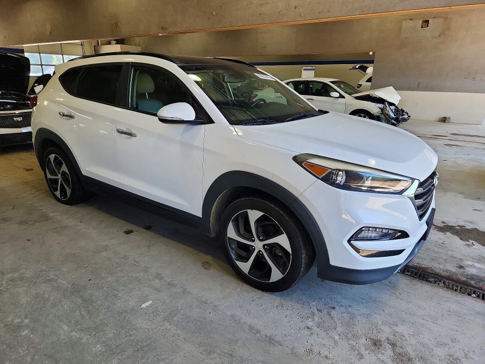 2016 Hyundai Tucson VIN KM8J33A27GU161182 COPART salvage auction — MECHANICAL, Wv - Certificate Of Title, sold $3,100 on 2026-07-10 (photo 4)