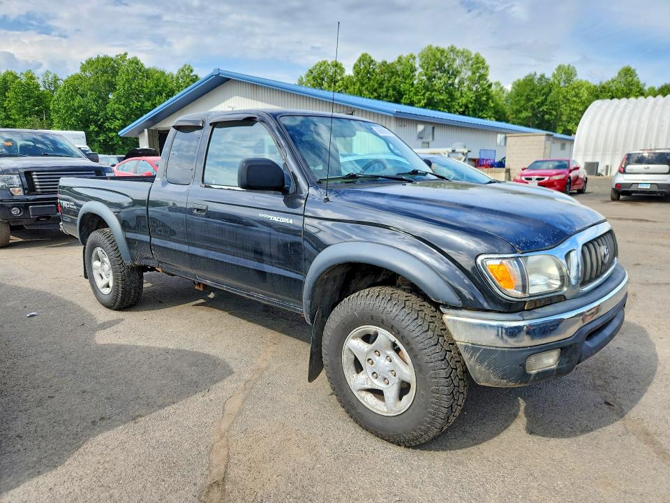 2002 Toyota Tacoma VIN 5TEWN72N92Z898565 COPART salvage auction — MINOR DENT/SCRATCHES, Oh - Cert Of Title-Rebuilt Salvage, sold $3,550 on 2026-07-23 (photo 4)