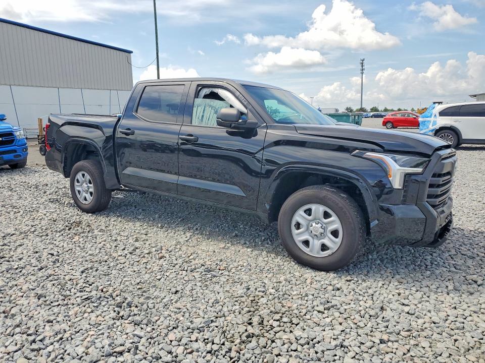 2025 Toyota Tundra VIN 5TFKB5DB8SX327106 COPART salvage auction — FRONT END, Salvage Title, sold $5,500 on 2026-07-27 (photo 4)