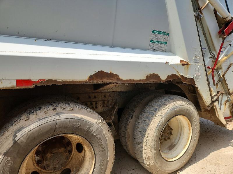 2008 International 7000-series VIN 1HTWGAAT58J690826 COPART salvage auction — MINOR DENT/SCRATCHES, FL - CERTIFICATE OF DESTRUCTION, sold $2,300 on 2026-07-29 (photo 9)