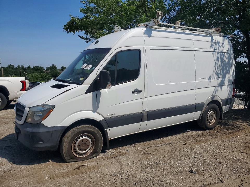 2015 Mercedes-benz Sprinter VIN WD3PE7CC8FP110948 COPART salvage auction — MINOR DENT/SCRATCHES, Md - Certificate Of Title, sold $3,300 on 2026-07-13 (photo 1)