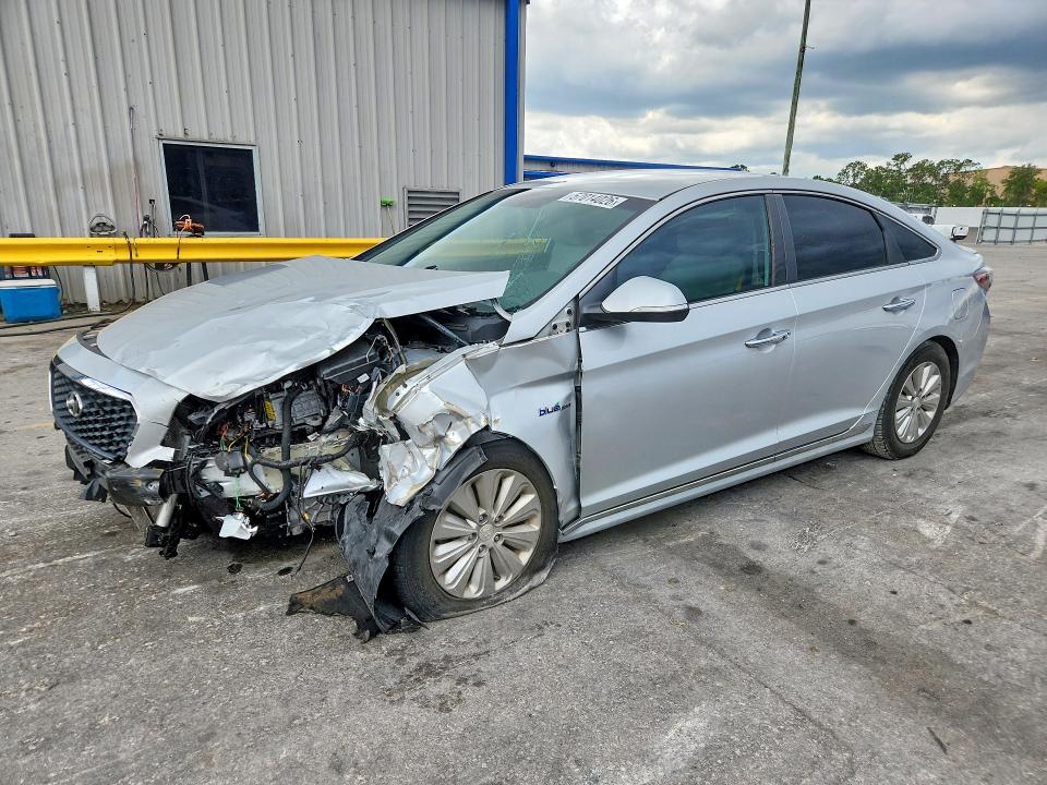 2016 Hyundai Sonata VIN KMHE24L17GA042032 COPART salvage auction — FRONT END, FL - CERT OF TITLE SLVG REBUILDABLE, sold $10 on 2026-07-28 (photo 1)
